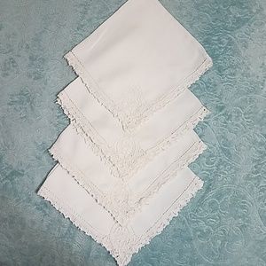 6 Vintage linen dinner napkins